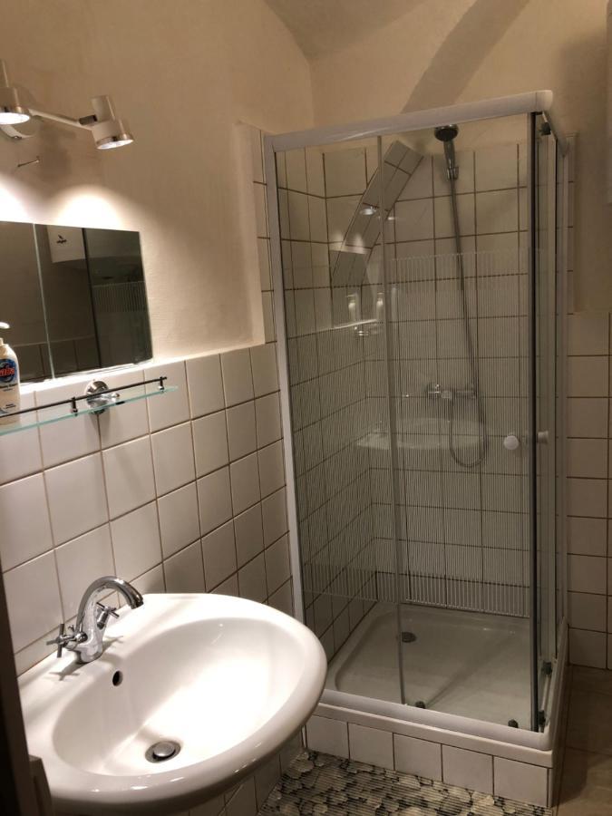Apartman Becsi Utca Sopron Exterior photo